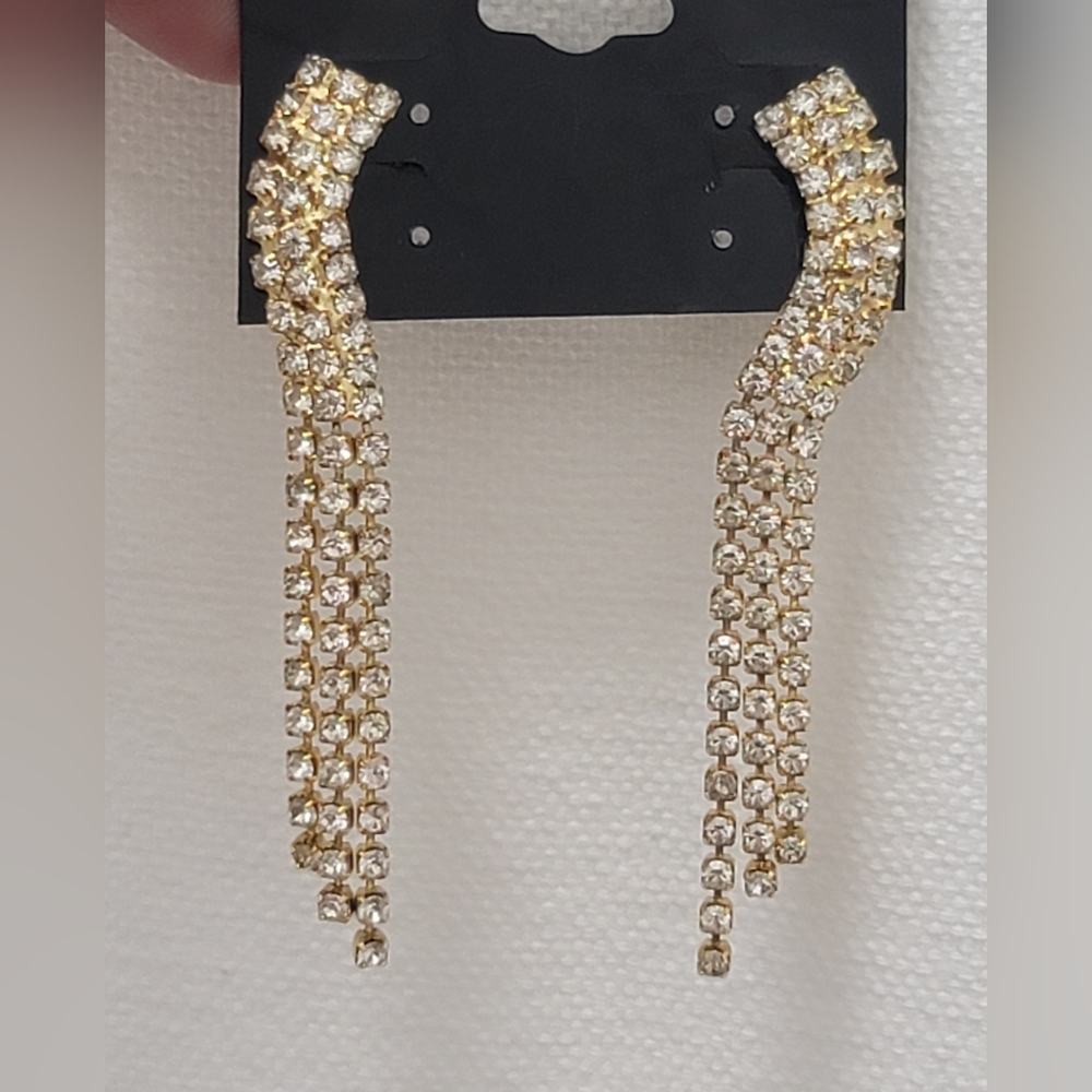 Sparkly Crystal Chandelier Earrings / Pierced